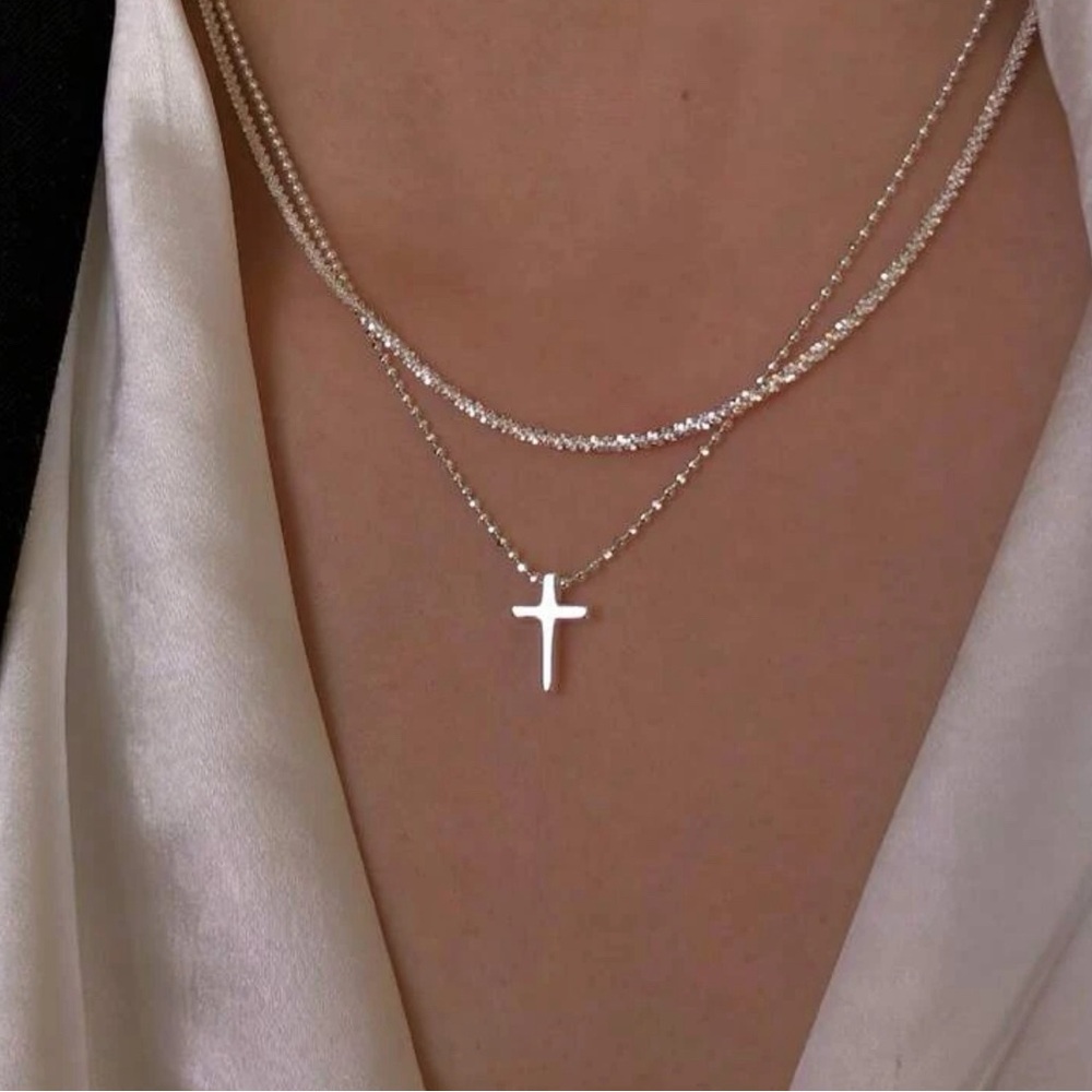 2pcs fashion cross charm necklace.